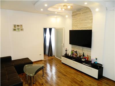 Apartament in Casa de vanzare, Campina