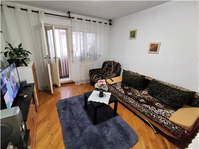 Apartament de Vanzare, Campina